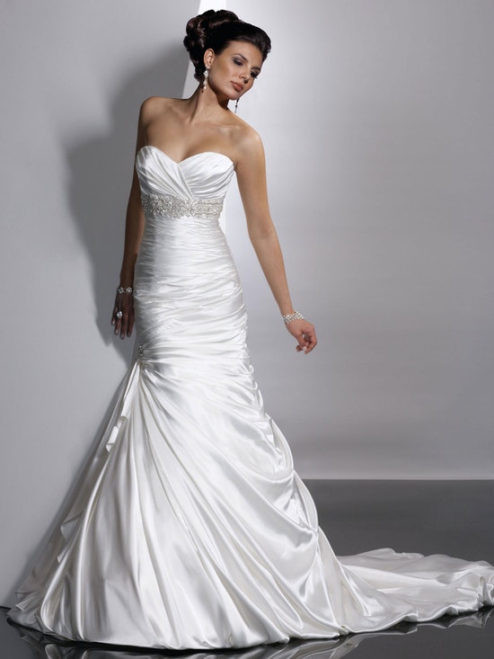 1053SKU / Adorae – Ava's Bridal Couture
