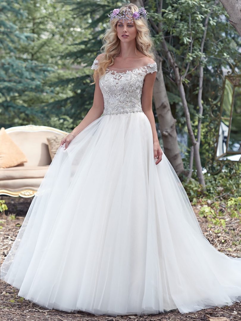 121715 / Montgomery – Ava's Bridal Couture