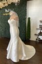 Fitted Wedding Dress / Mermaid Wedding Dress that is minimal with a Strapless Sweetheart Neckline