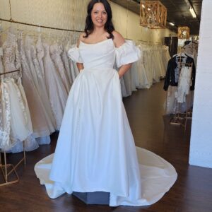 Plus Size Mikado A-line Bridal Wedding Dress with Pockets and a Side Slit and Puff Sleeves